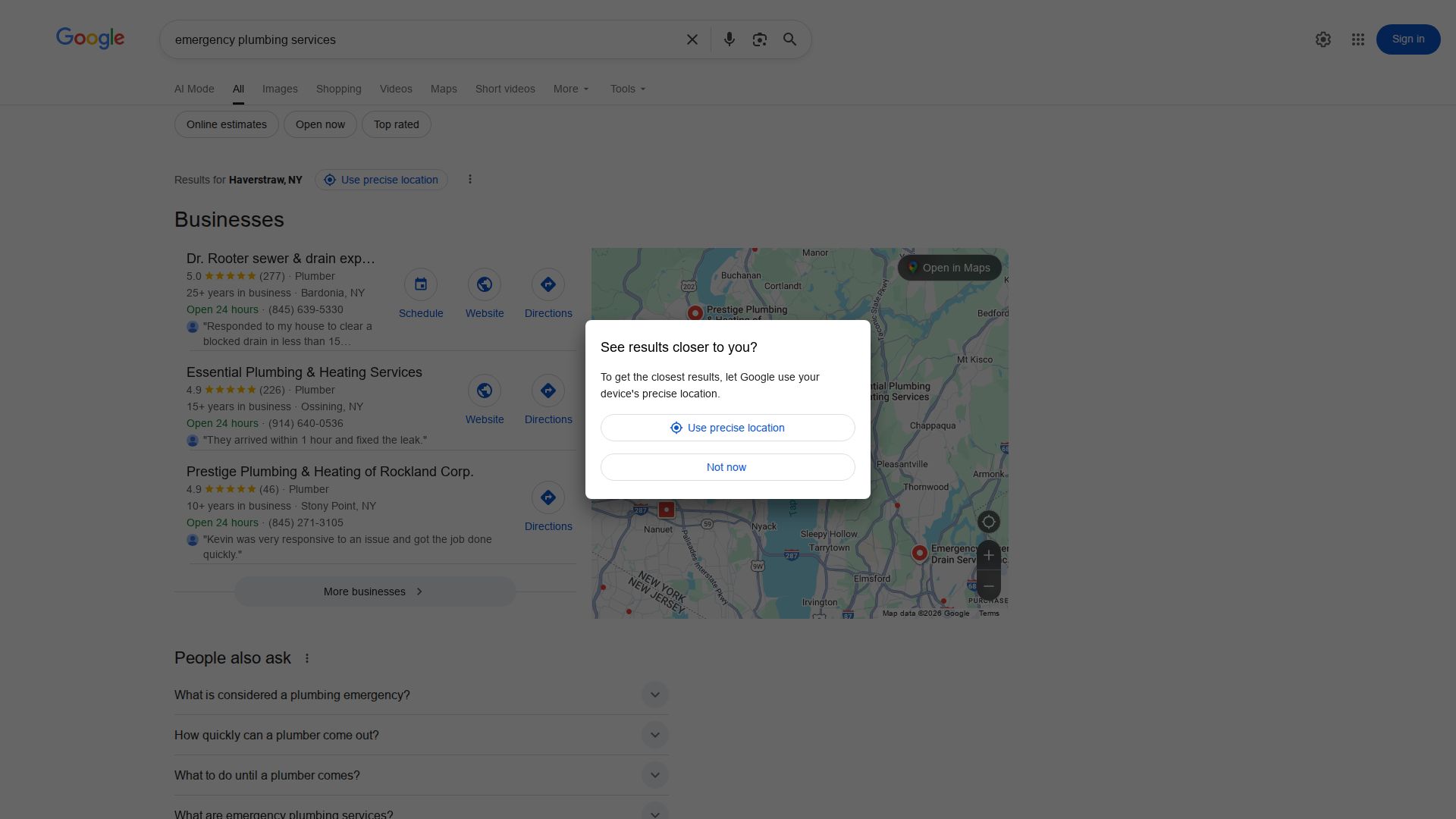 Résultats de recherche Google montrant des annonces trompeuses pour des services d'urgence de plomberie.