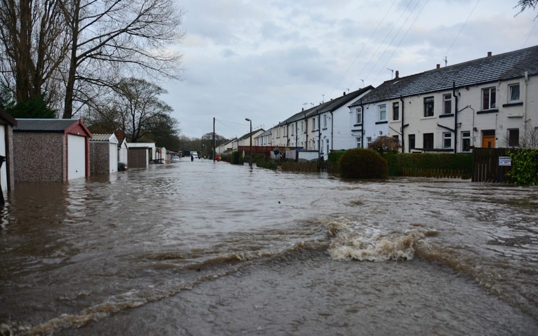Dégât des eaux, qui paie vraiment et comment faire valoir vos droits
