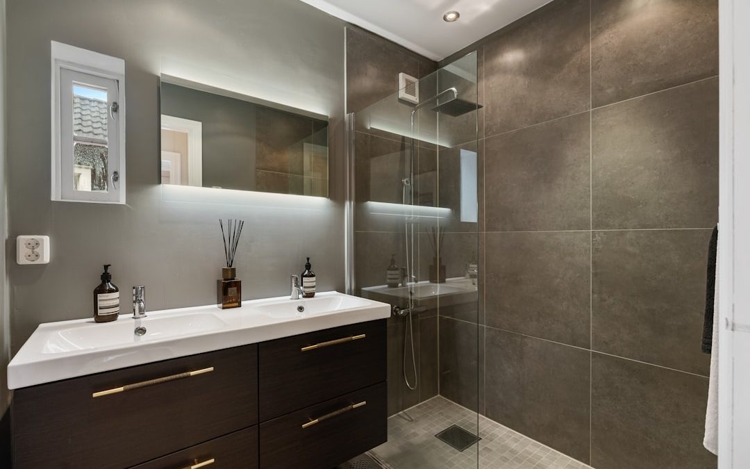 Tendances carrelage 2026 pour une salle de bain
